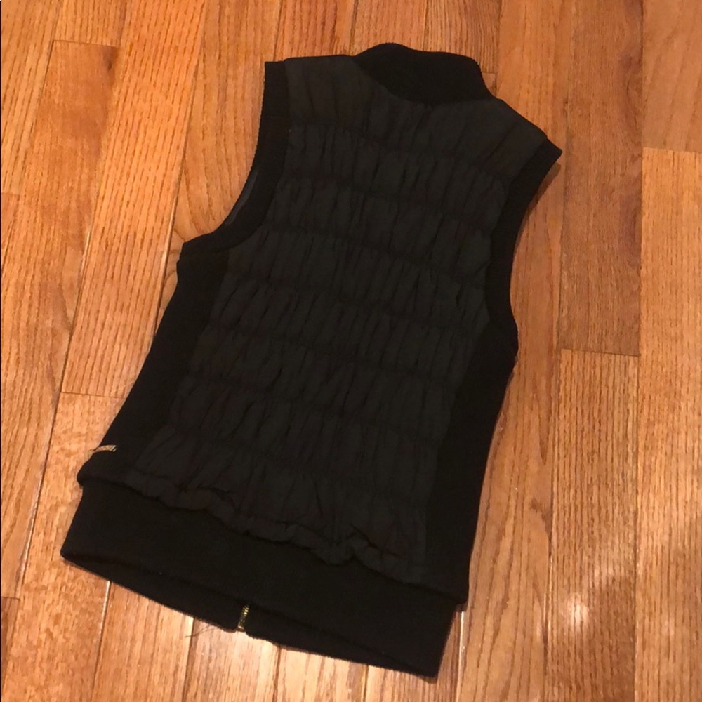 Calvin Klein Vest - Picture 3 of 3